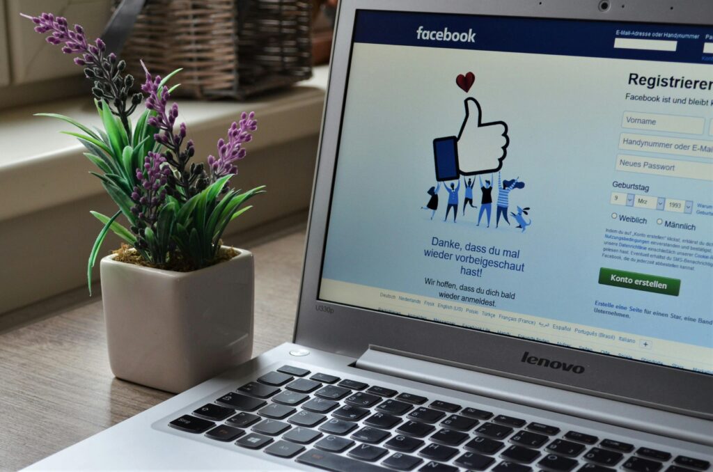 pexels-tobias-dziuba-319638-927629-2-1024x678 How to Make Money Flipping Items on Facebook Marketplace