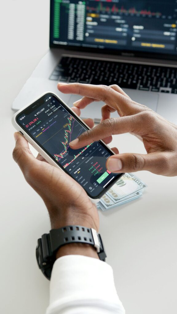pexels-anna-nekrashevich-6802049-576x1024 How Cash App Can Affect Your Credit Score: What You Need to Know