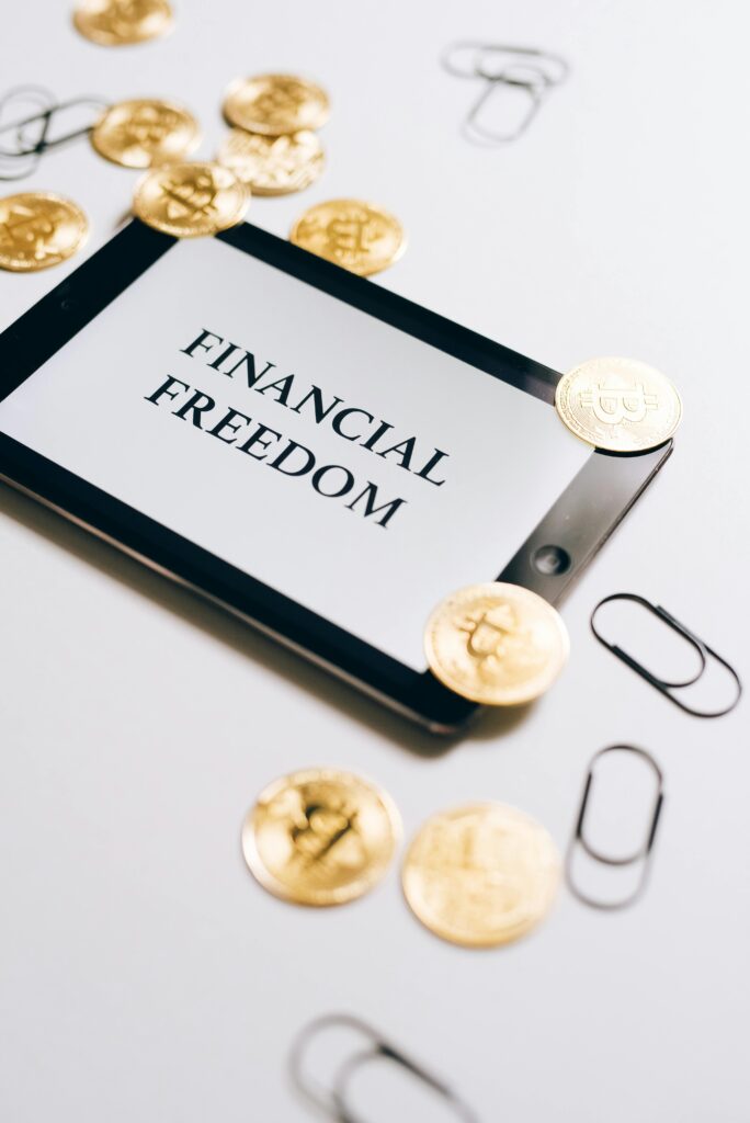 pexels-leeloothefirst-8919505-684x1024 How to Budget Like a Pro: Simple Steps to Financial Freedom