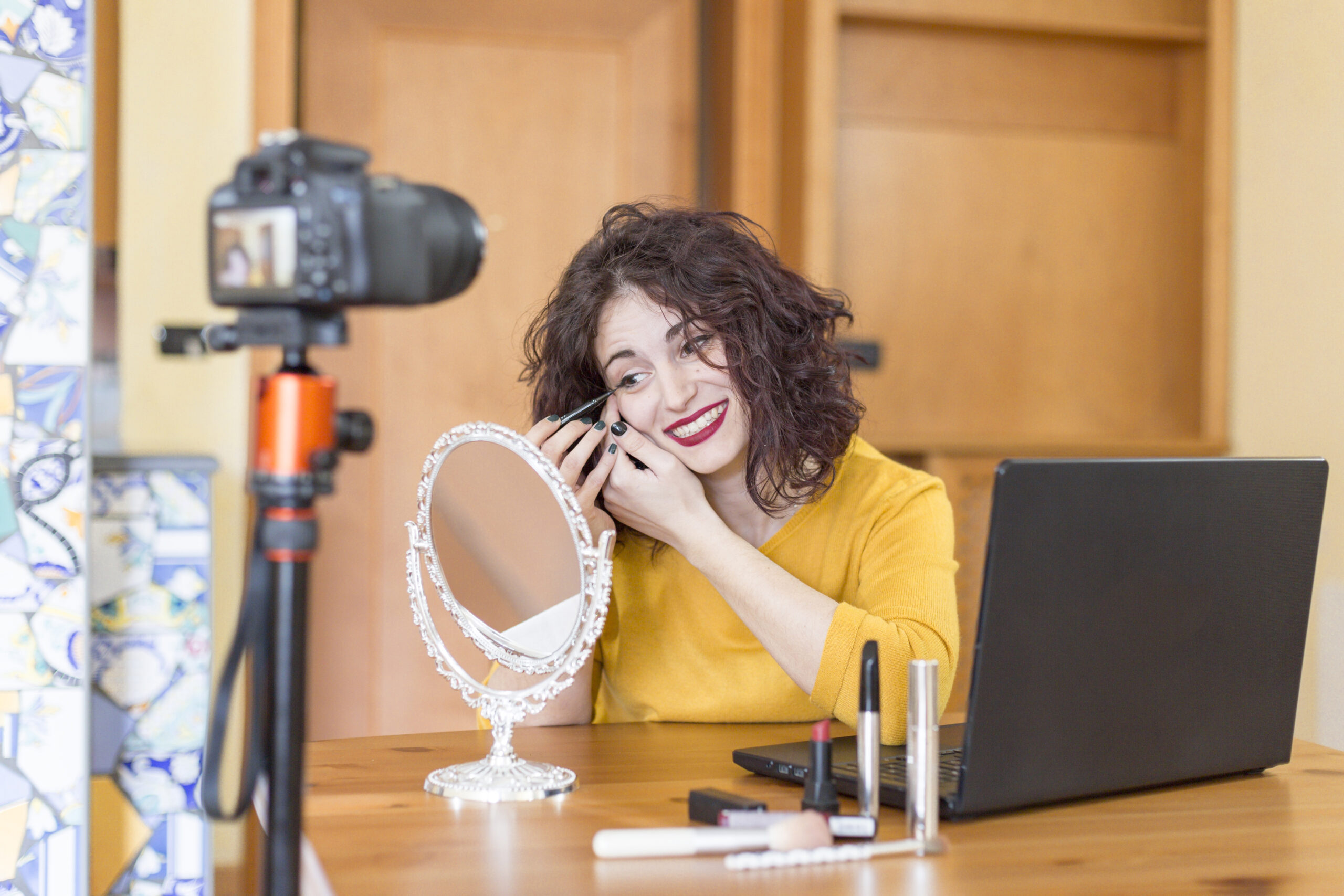 content creation for side hustles